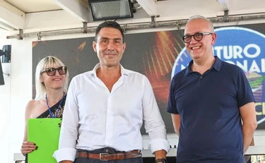 Vannacci, il caso delle tessere a Civitanova: dubbi su 270 iscrizioni, risultano residenti tutti nello stesso palazzo