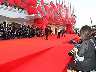 Venezia non sente la crisi, gli albergatori: ''Il Lido è sold out per la Mostra''