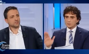 Porta a Porta, Bignami smaschera il dem Furfaro: "Con chi stavi"