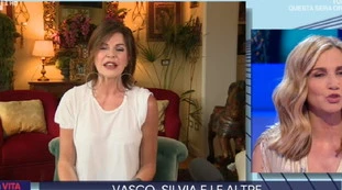 La vita in diretta, impensabile Lorella Cuccarini: "Non te lo avevo mai detto", la confessione su Alba Parietti