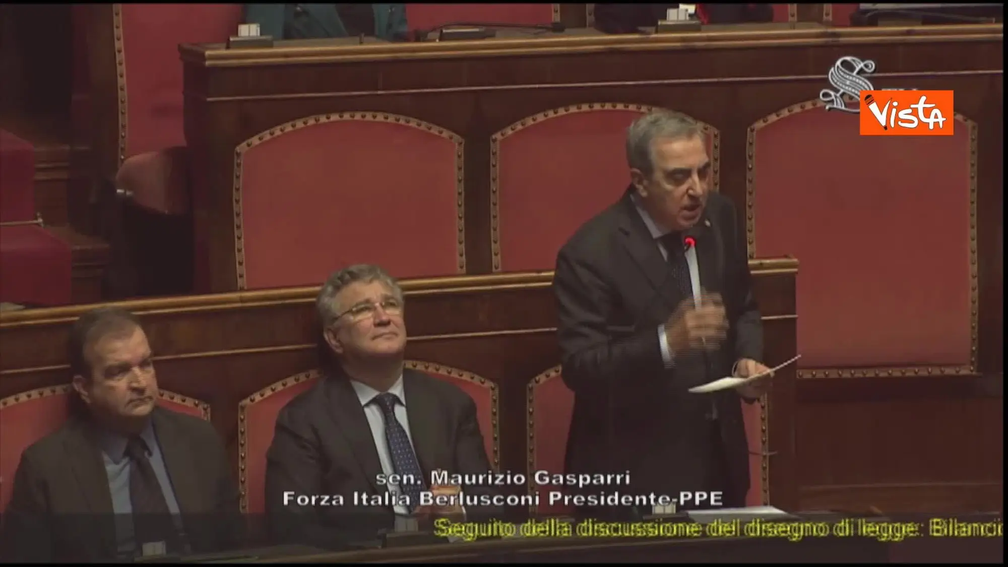 Gasparri, "i banchi a rotelle": come manda in tilt i 5 Stelle, caos in aula