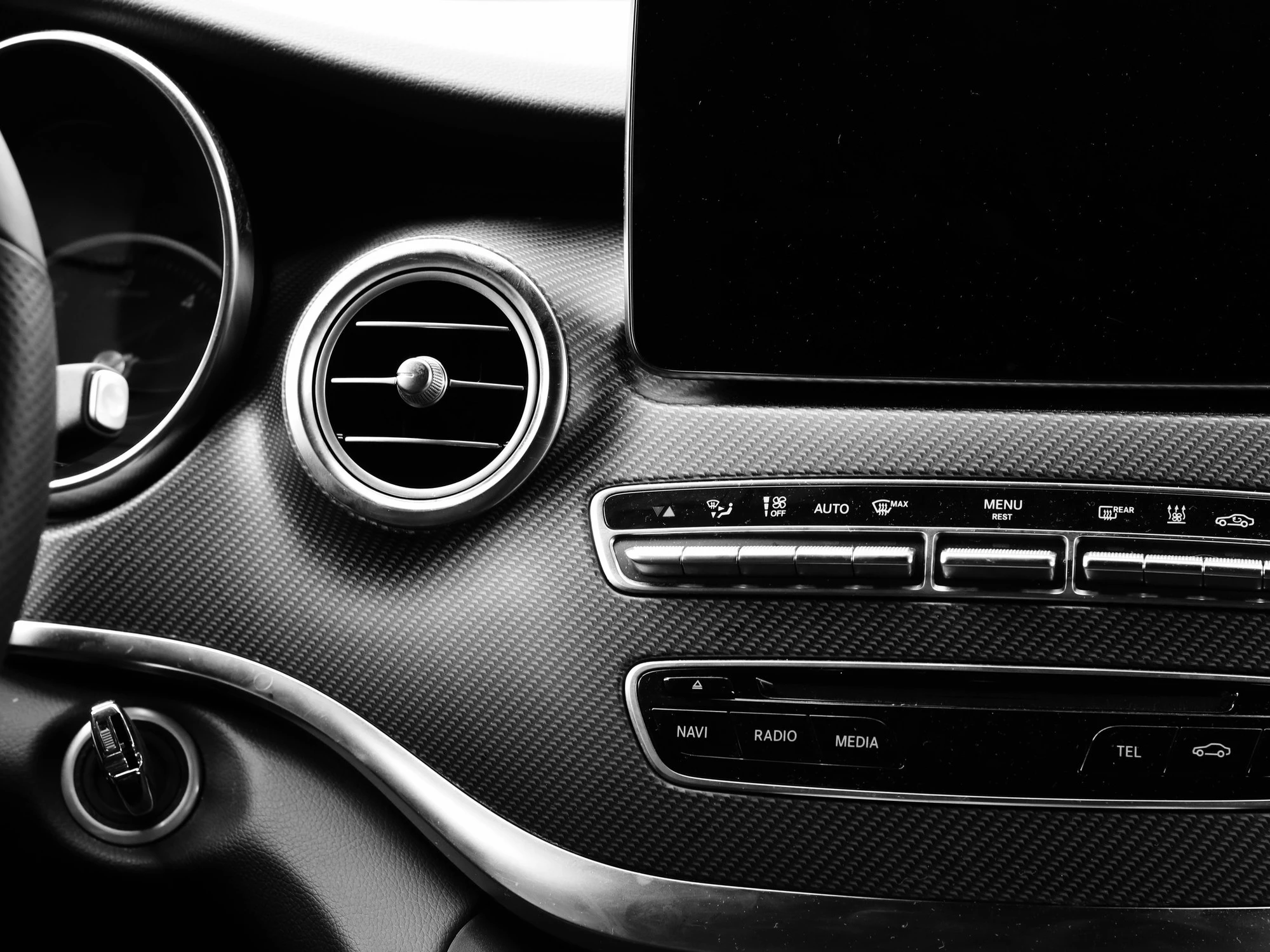 Le cinque regole d'oro per non farsi rubare l'auto