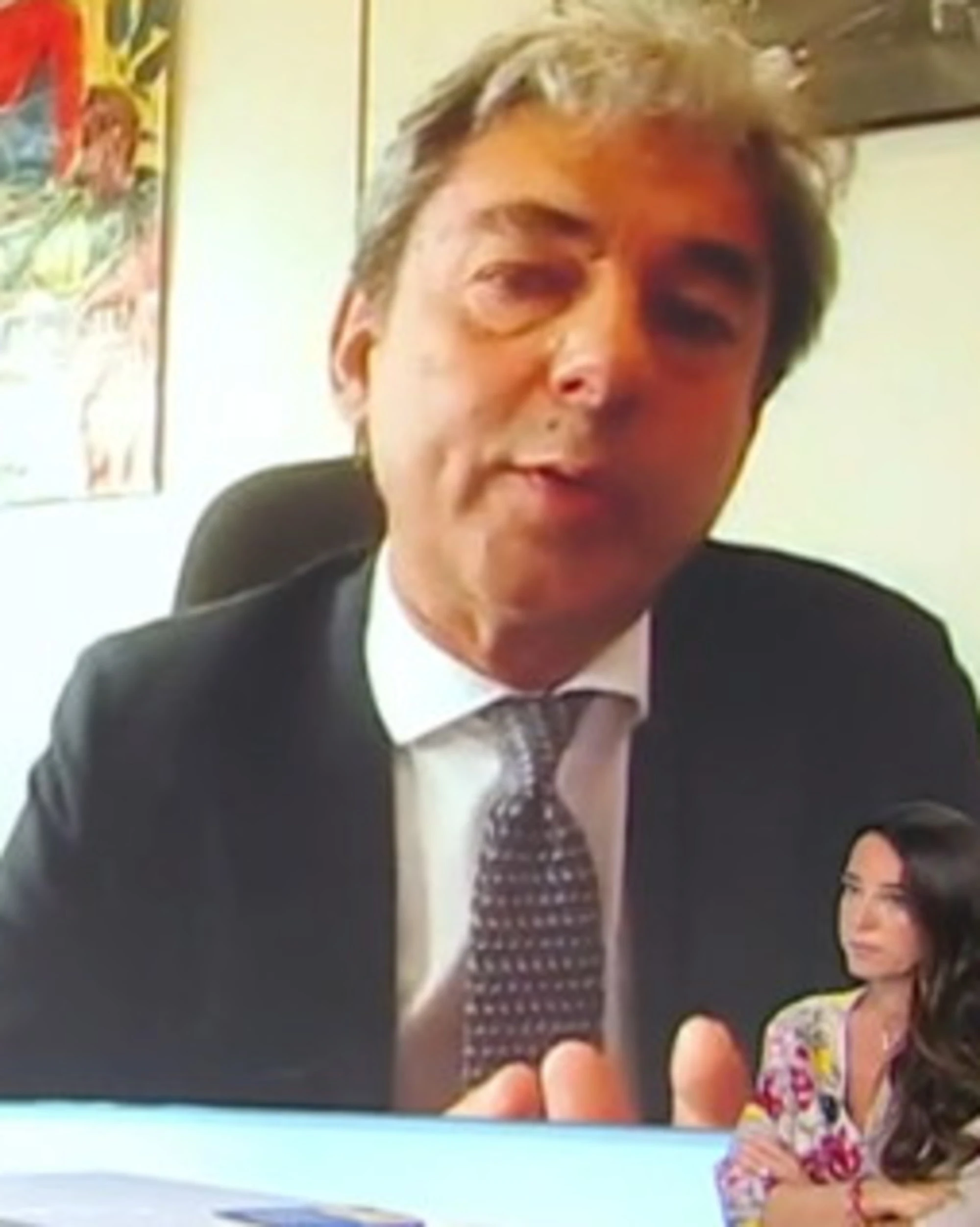 L'aria che tira, Cesare Parodi lascia senza parole "Pestarne uno in più o uno in meno..."