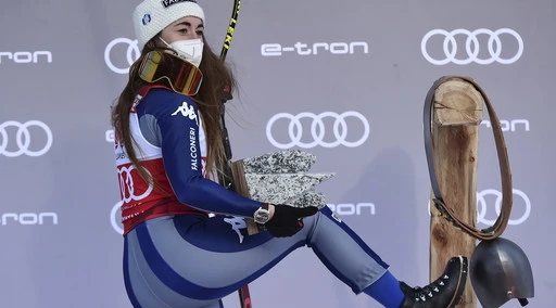 Sofia Goggia sa solo vincere: bis a Crans Montana, trionfo in 4 discese libere di fila come Lindsey Vonn