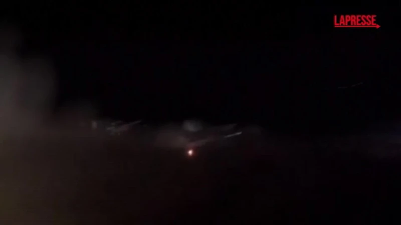 Iran, Teheran diffonde video del lancio di droni contro obiettvi sul Golfo