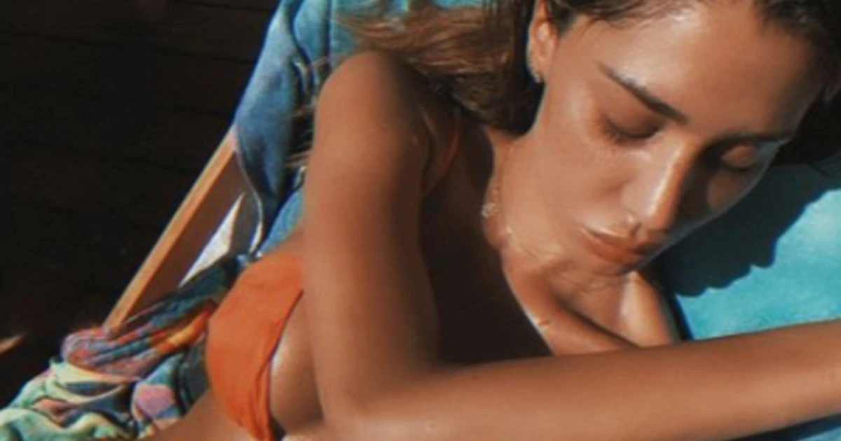 Belen Rodriguez, Fase 2 lontana da Stefano De Martino ma con lei: "Intimità eccessiva", la foto che fa chiacchierare molti