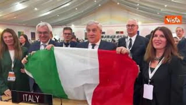 Tajani in India alla proclamazione cucina italiana patrimonio Unesco festeggia con il tricolore