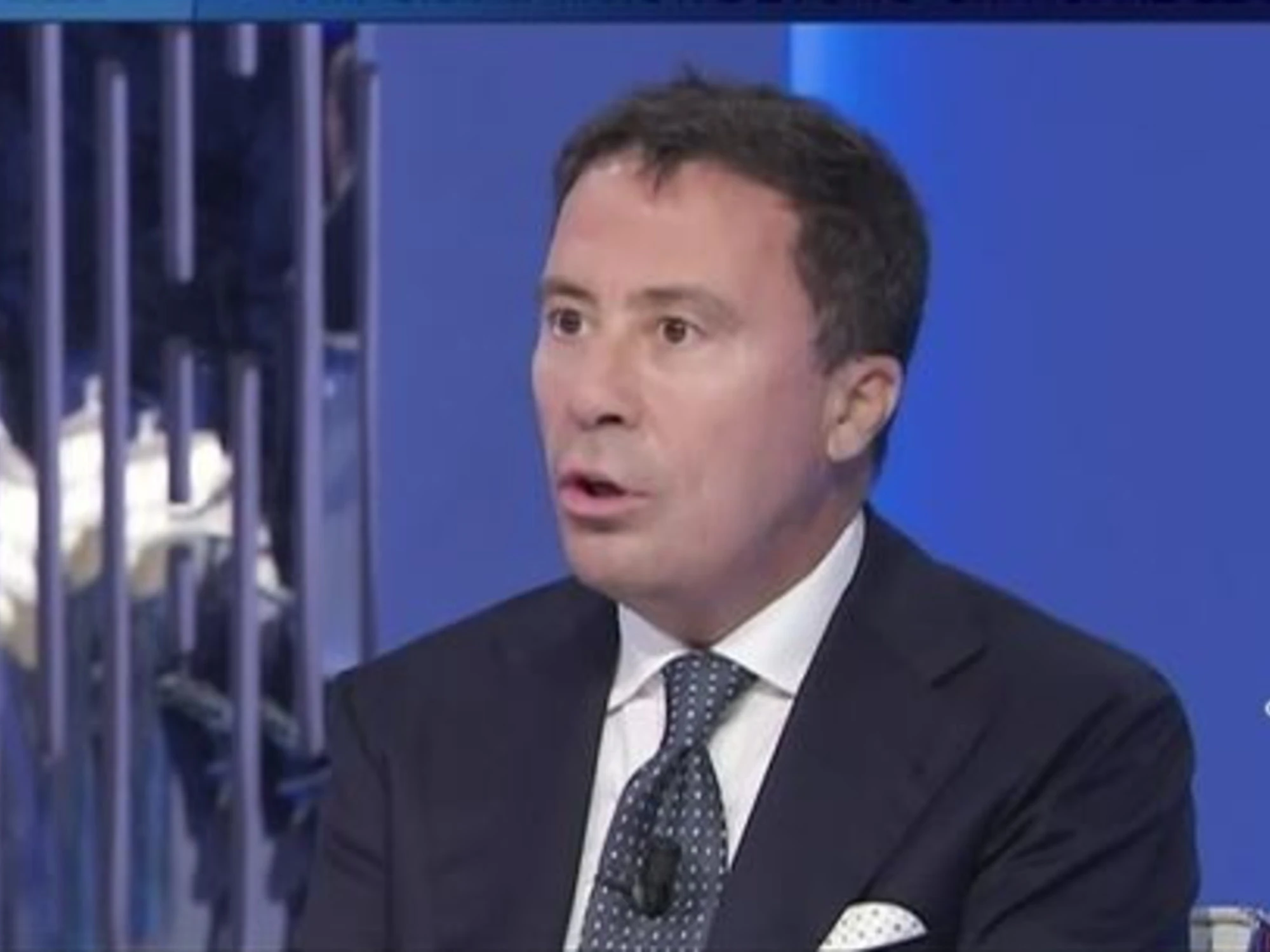 Italo Bocchino fa impazzire La Torre e Gruber: "Perché Meloni dovrebbe andare dove non vuole?"