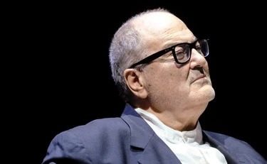 Goffredo Bettini, "serve una tenda": sinistra alla frutta