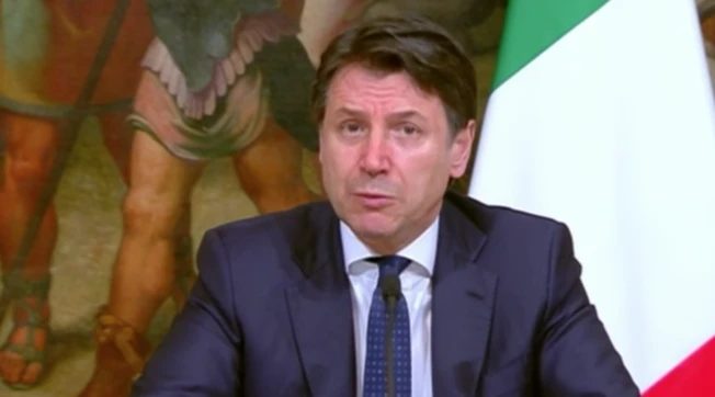 Giuseppe Conte: "Misure restrittive fino al 13 aprile. Il Mes? Solo senza condizioni"