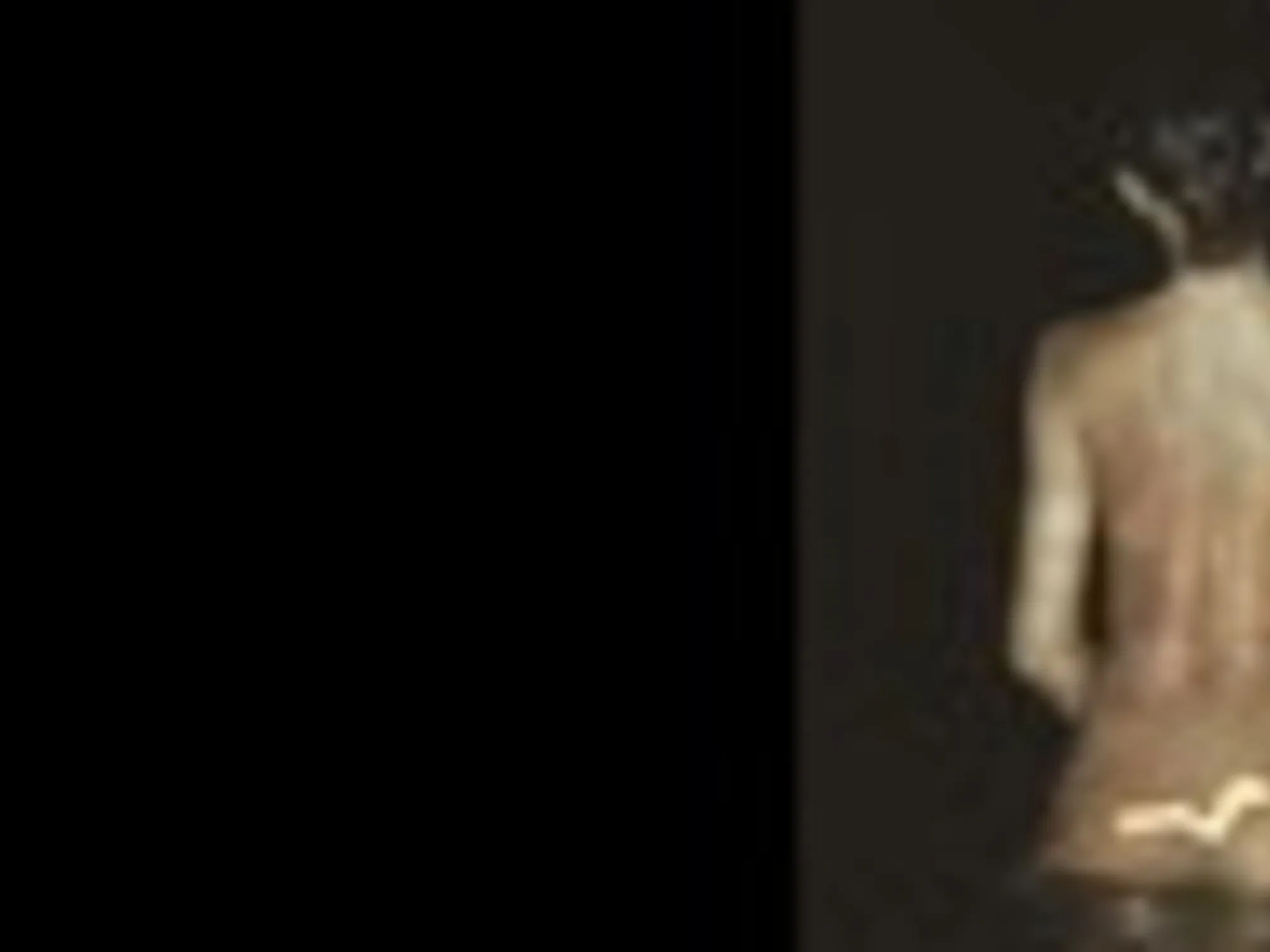 Belen Rodriguez, nudo integrale e lato B senza veli: esplode la polemica