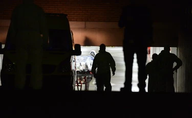 Ebola, sospetto caso a Cagliari: "È sintomatico", strade chiuse per ore