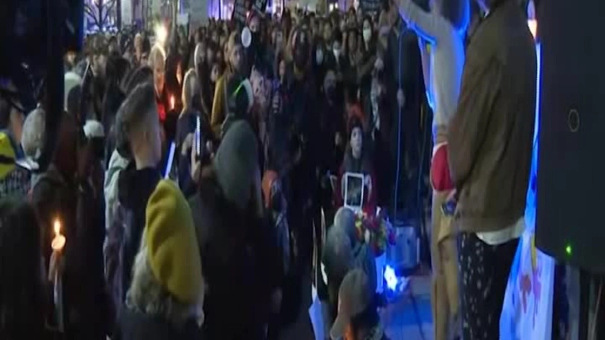 Proteste in tutti gli Stati Uniti dopo l'uccisione di Renee Good