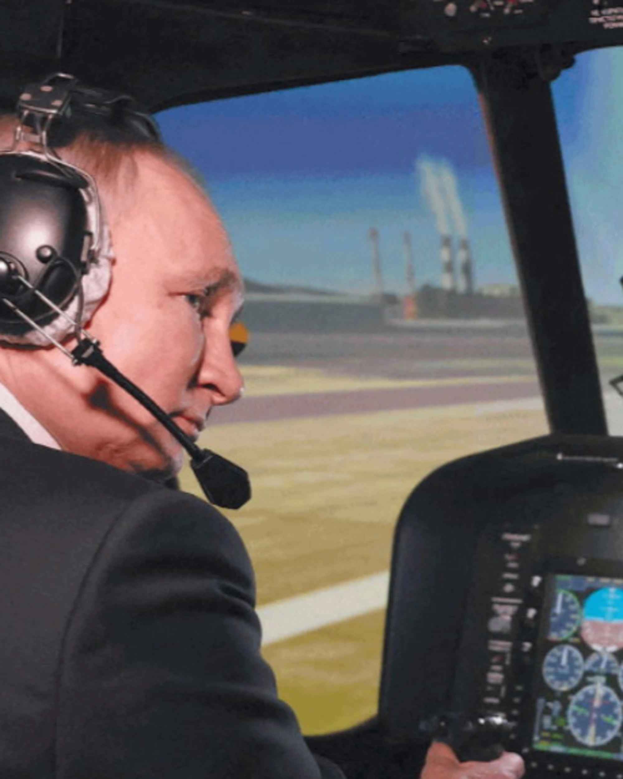 Putin, un attentato per farlo fuori: attacco all'elicottero