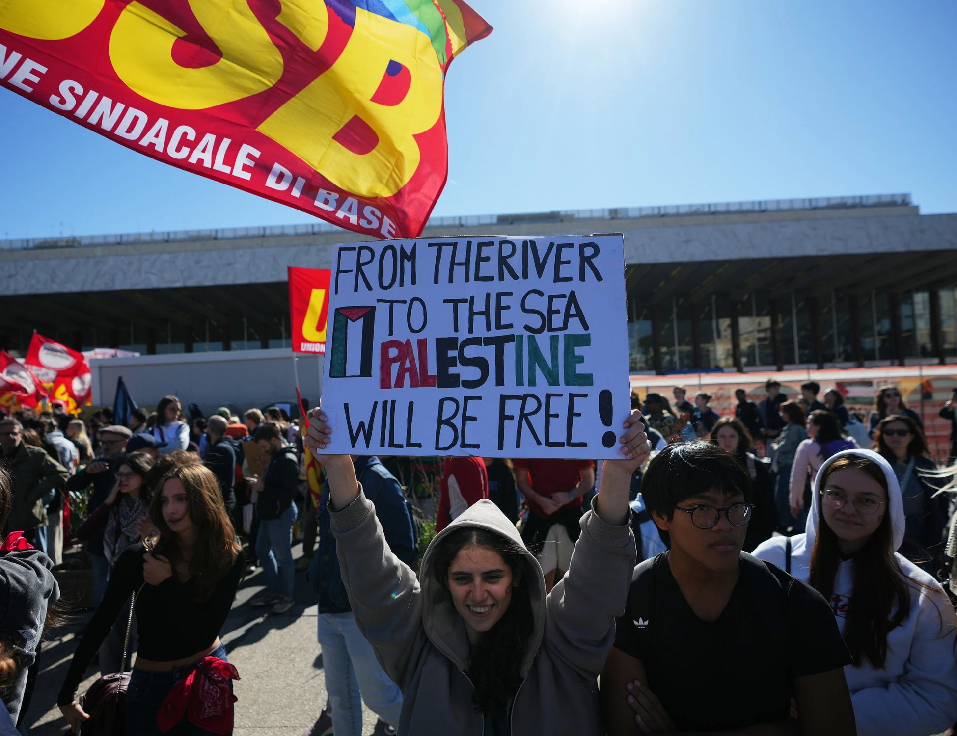 Maurizio Landini, la rivolta sociale non piace manco agli operai