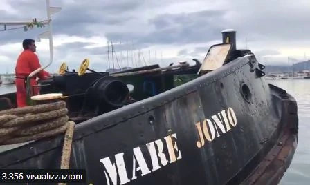 Migranti, la nave Mare Jonio "pronta a intervenire" nel Mediterraneo: nuova sfida Ong a Matteo Salvini