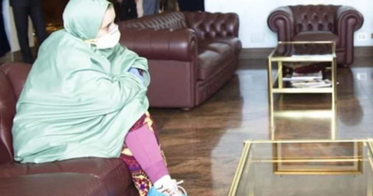 Silvia Romano, Giuseppe Conte: "Hai visto le mie dirette?". Osho, l'inquietante "frase rubata"