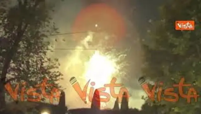 Leggi l'articolo: Fuochi d'artificio a Villa Taverna per le celebrazioni dei 250 anni di indipendenza americana