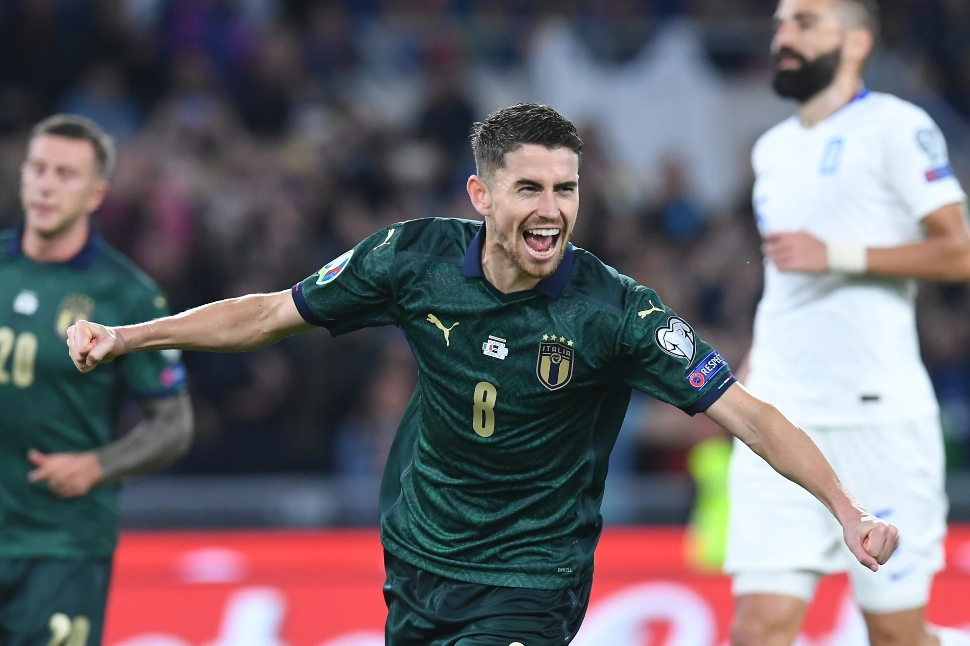 Almeno la maglia verde porta fortuna all'Italia. Si va all'Europeo