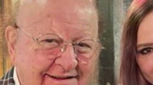 Massimo Boldi, colpaccio pazzesco: ecco Anita, 41 anni più giovane (e bellissima)