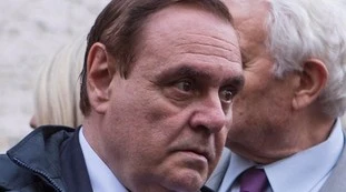 Clemente Mastella, lo sfogo con Minzolini: "Conte, Pd e M5s hanno varato una norma per non farmi candidare. Prima, vogliono la fiducia"