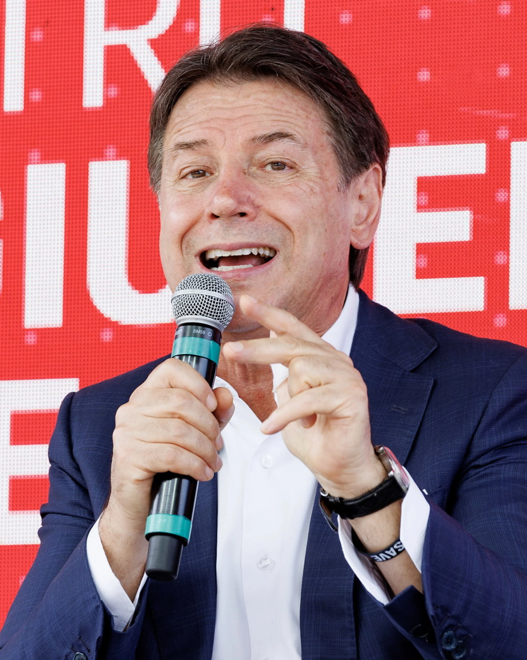 Flotilla, Giuseppe Conte: "E il patriottismo del governo?". Subito zittito: si muove la Marina