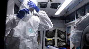 Coronavirus, allarme per la variante inglese: "Tra due settimane 20mila contagi al giorno"