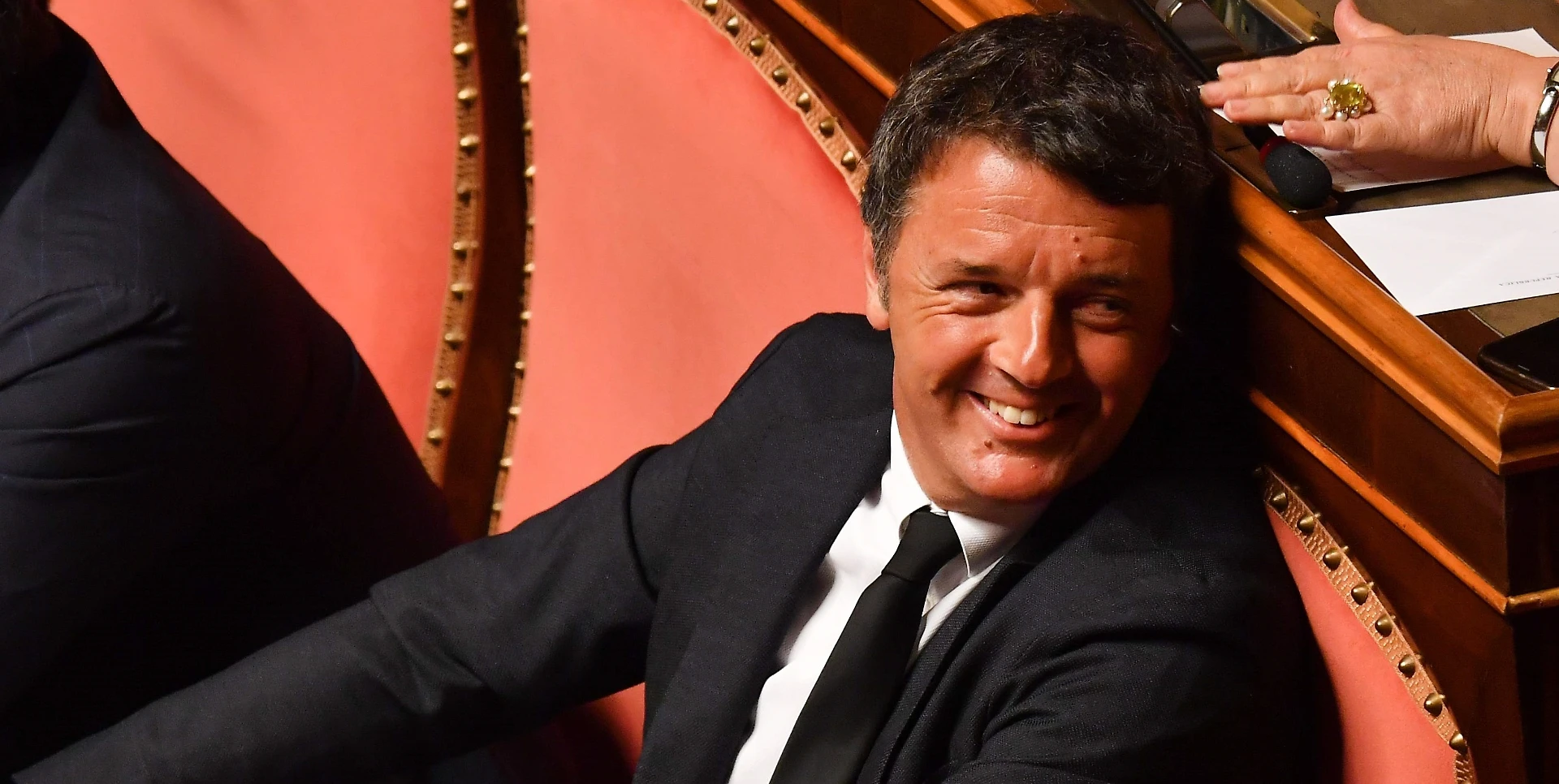 Matteo Renzi verso l'addio al Pd, nascono i suoi gruppi parlamentari: clamoroso, Luca Lotti resta fuori