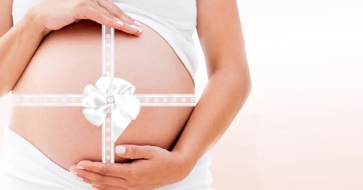 Gravidanza: cosa mettere davvero nel piatto e cosa non mangiare? Sfatiamo falsi miti   