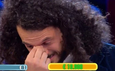 Affari tuoi, Davide fa una figuraccia: "Imbarazzante", travolto dagli insulti