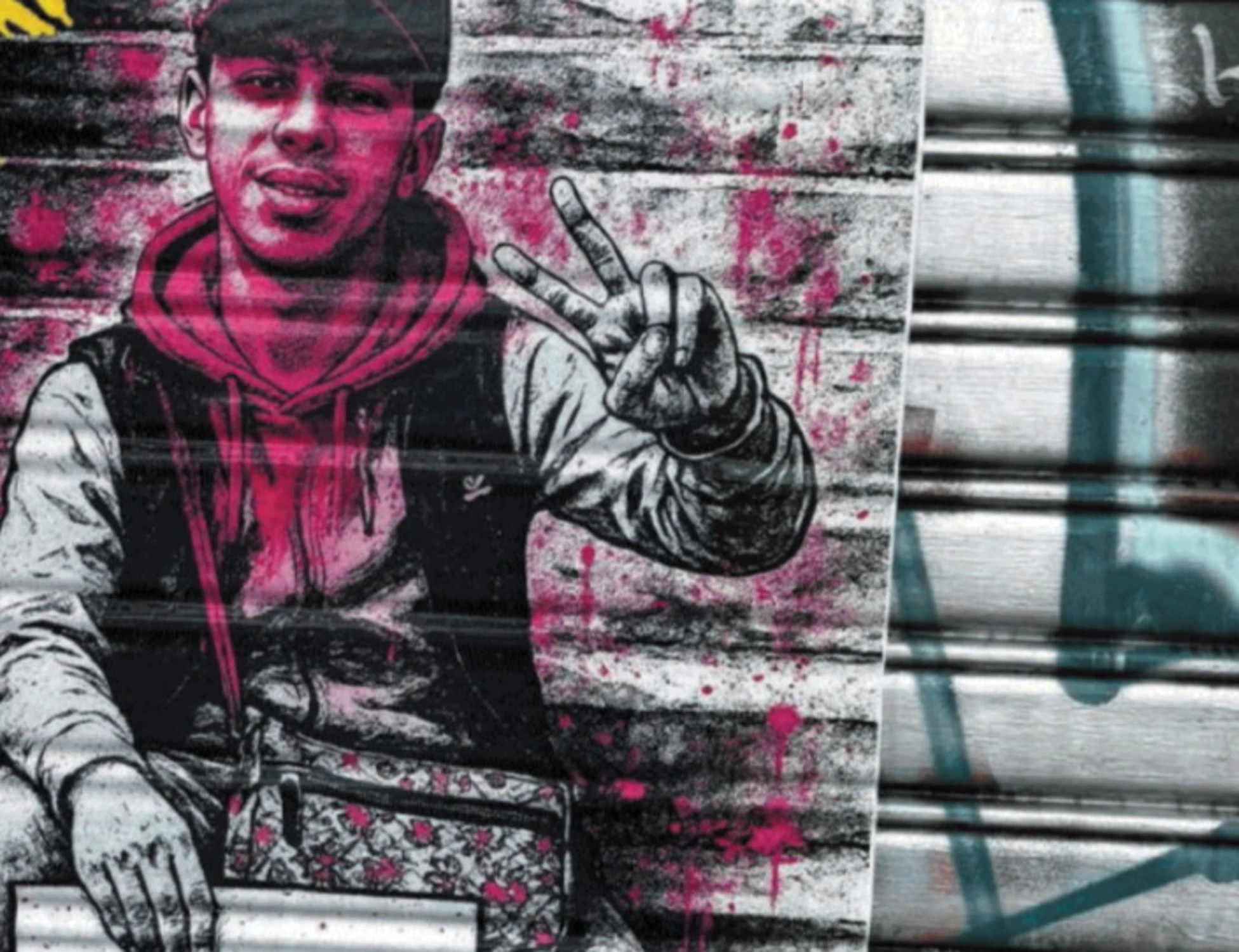 Ambrogino ai carabinieri, "assassini" e fischi: il fango della sinistra