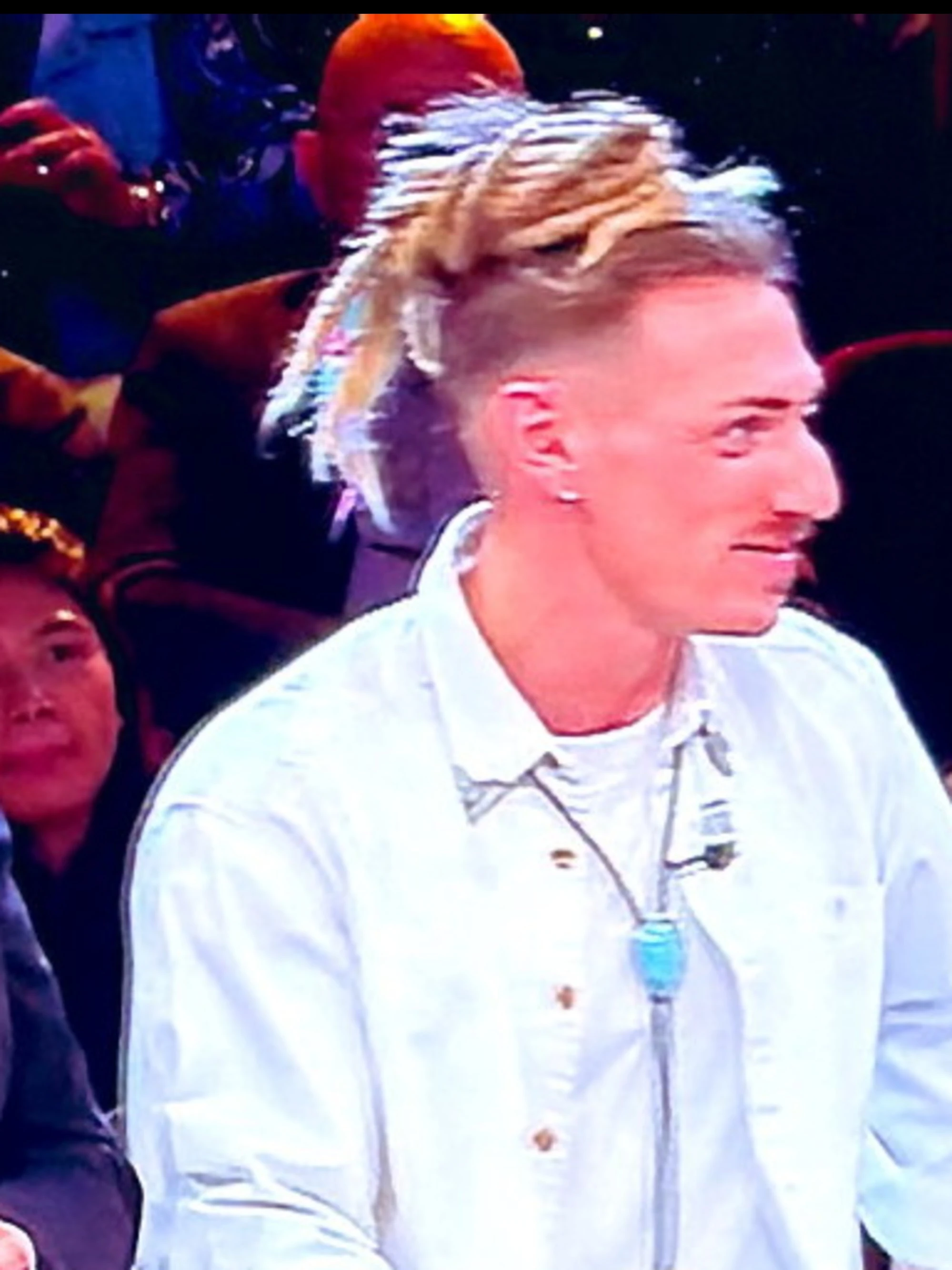 Affari Tuoi, "se cerchi moglie io sono disponibile": la proposta indecente a Nicolò
