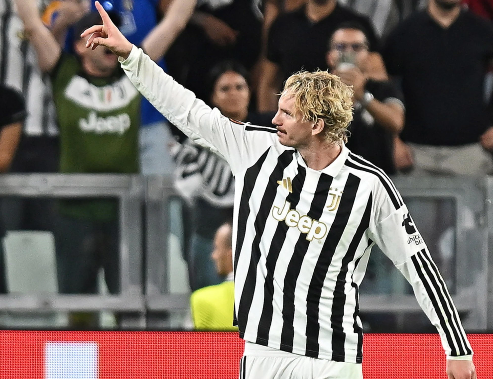 Juventus, voci clamorose dalla Continassa: Nick Woltemade già ai saluti?