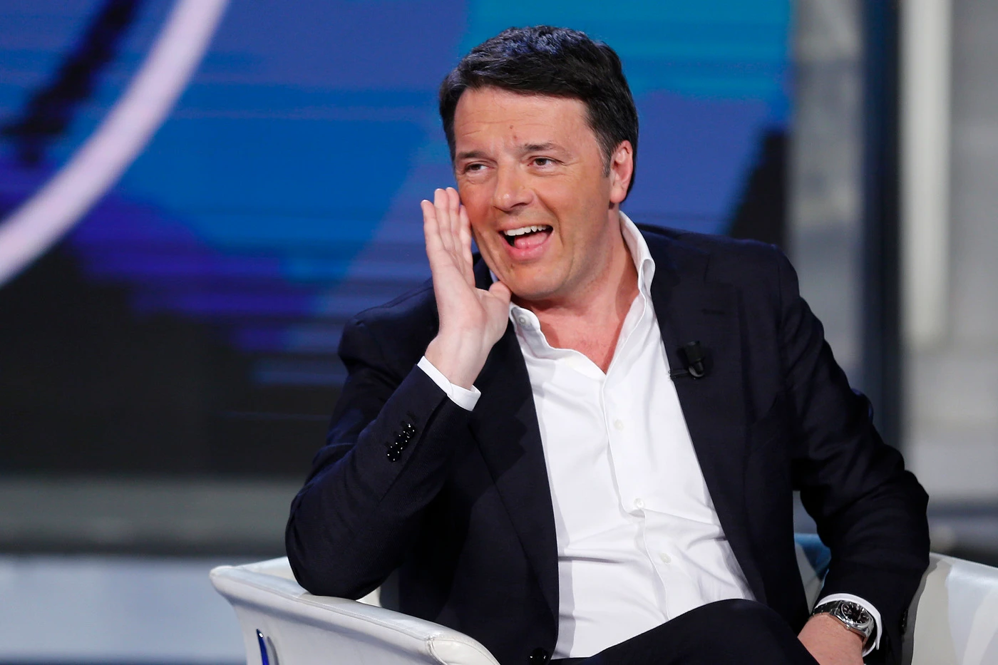 Matteo Renzi, la sua ultima promessa da ridere: "Chiunque vinca le primarie del Pd..."