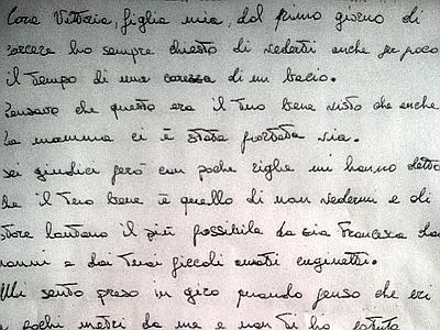 Melania, Parolisi scrive alla figlia Vittoria: "Non potranno mai separarci"