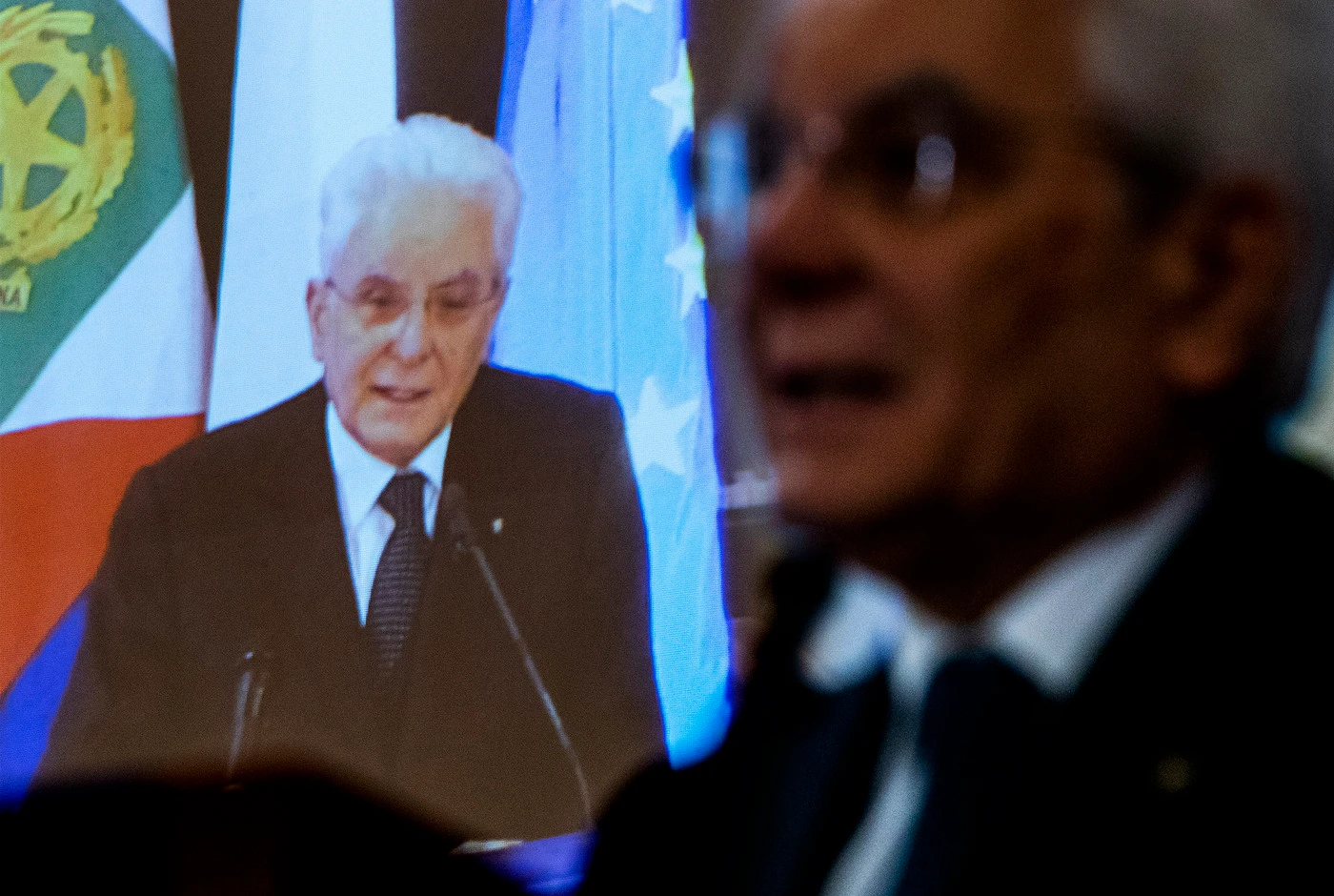 Sergio Mattarella, voce angosciante dal Quirinale: "Cosa fa con la crisi di governo", tragico cambio di linea