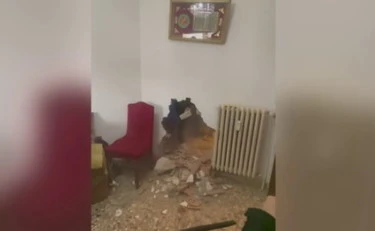 https://media.liberoquotidiano.it/f9QtbKqYDQt-IoEwS6I143LDVr-Y95-YYqZWjM6I1_s/width:800/quality:90/aW1hZ2VzLzIwMjUvMTAvMjUvMTEyOTEzNzgyLWMwZDJmZWViLWE3NTUtNDQ3MC04OTM1LTYwZDMzYzE1NGE0Ni5qcGc.webp