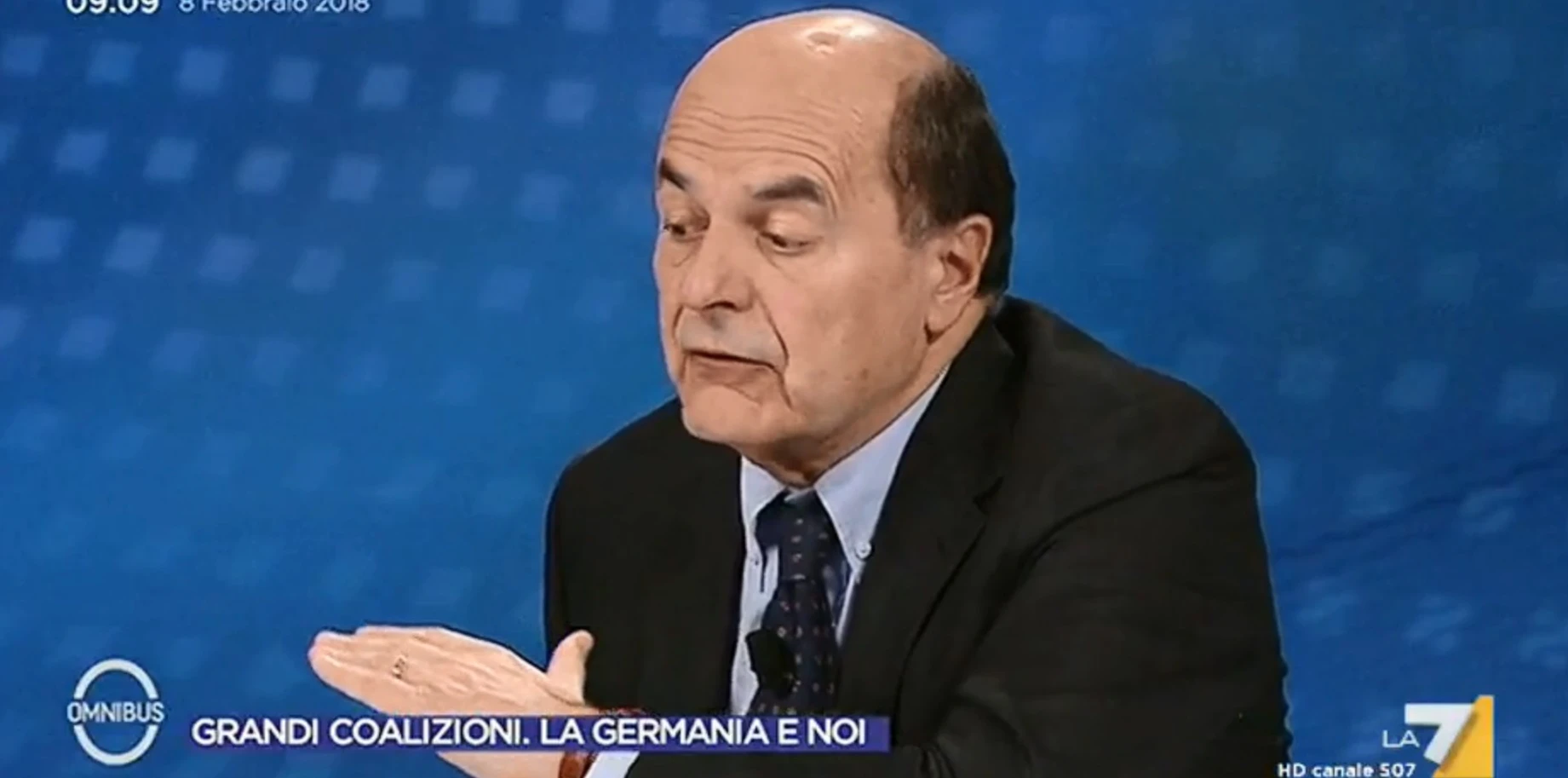 Pierluigi Bersani, aiutatelo: "La sinistra come un fiore di campo"