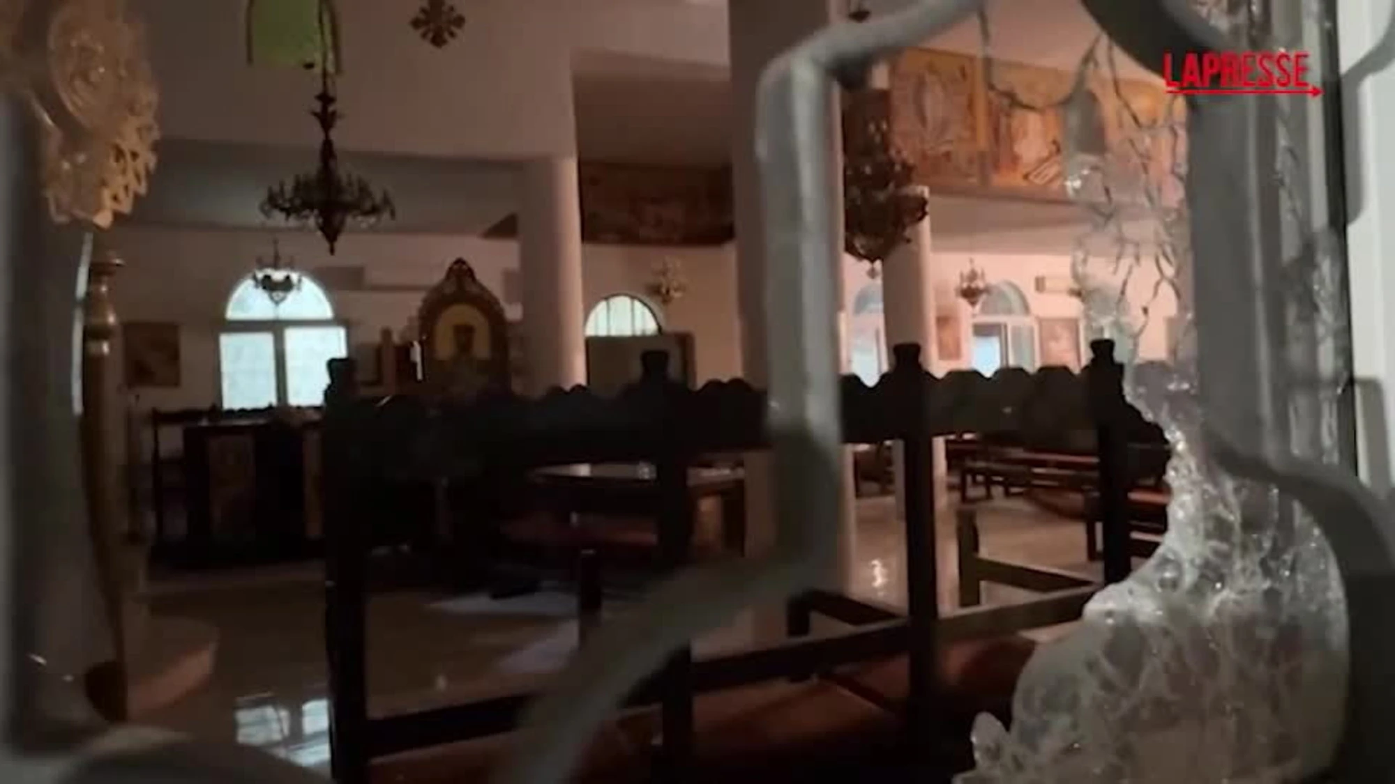Giordania, attentato in chiesa e strage: le immagini che sconvolgono il mondo
