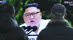 Kim Yong-un, "ordine di confisca dei cani da compagnia". Sospetto agghiacciante: "Finiscono nei ristoranti"