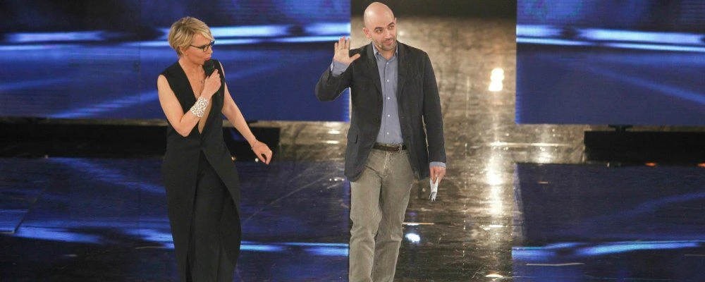 Amici di Maria De Filippi diventa "compagni": Emma e Saviano maestrini di banalità