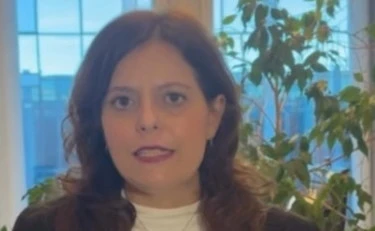 Ilaria Salis e il tram deragliato, subito la campagna lampo: "Chi non può permettersi i Suv"
