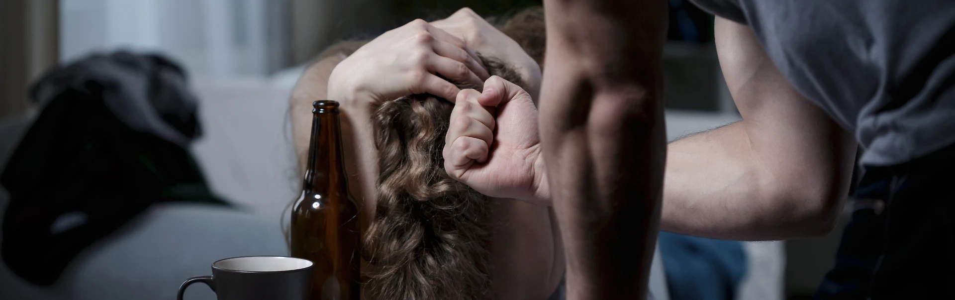 Immigrazione, la Cassazione: "Niente espulsione per il marocchino che ha picchiato la moglie"