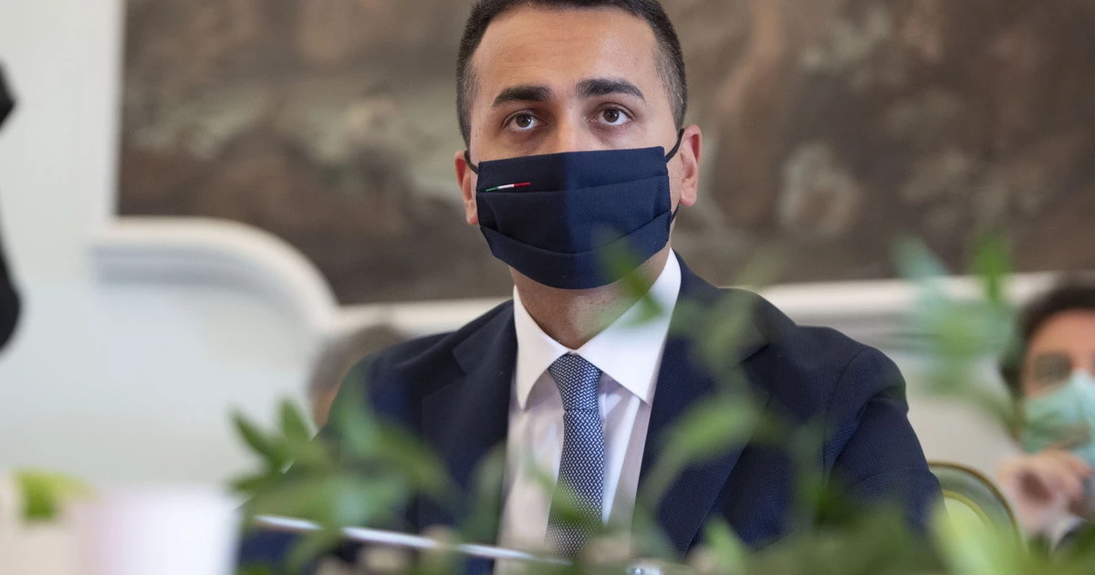 Luigi Di Maio, il super staff agli Esteri: "Nessuno ha mai speso più di lui". Si tiene i fedelissimi e taglia i parlamentari