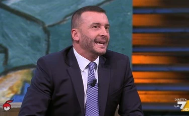 DiMartedì, il delirio di Rocco Casalino: "Meloni è forse ricattabile?"