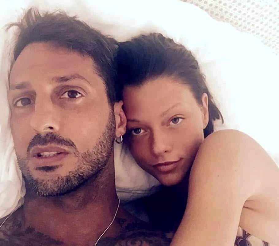 Fabrizio Corona a Verissimo umilia Silvia Provvedi: "Altro che Belen. Non ho mai..."