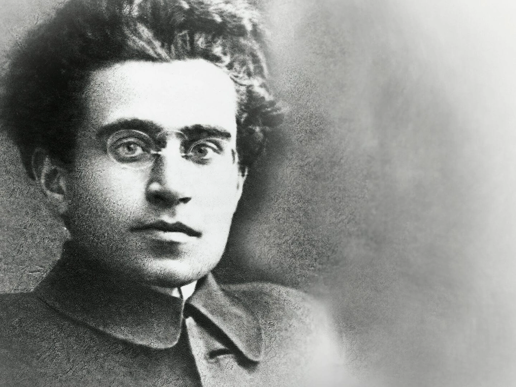 Compagne e militanti: le sorelle Schucht le donne di Gramsci