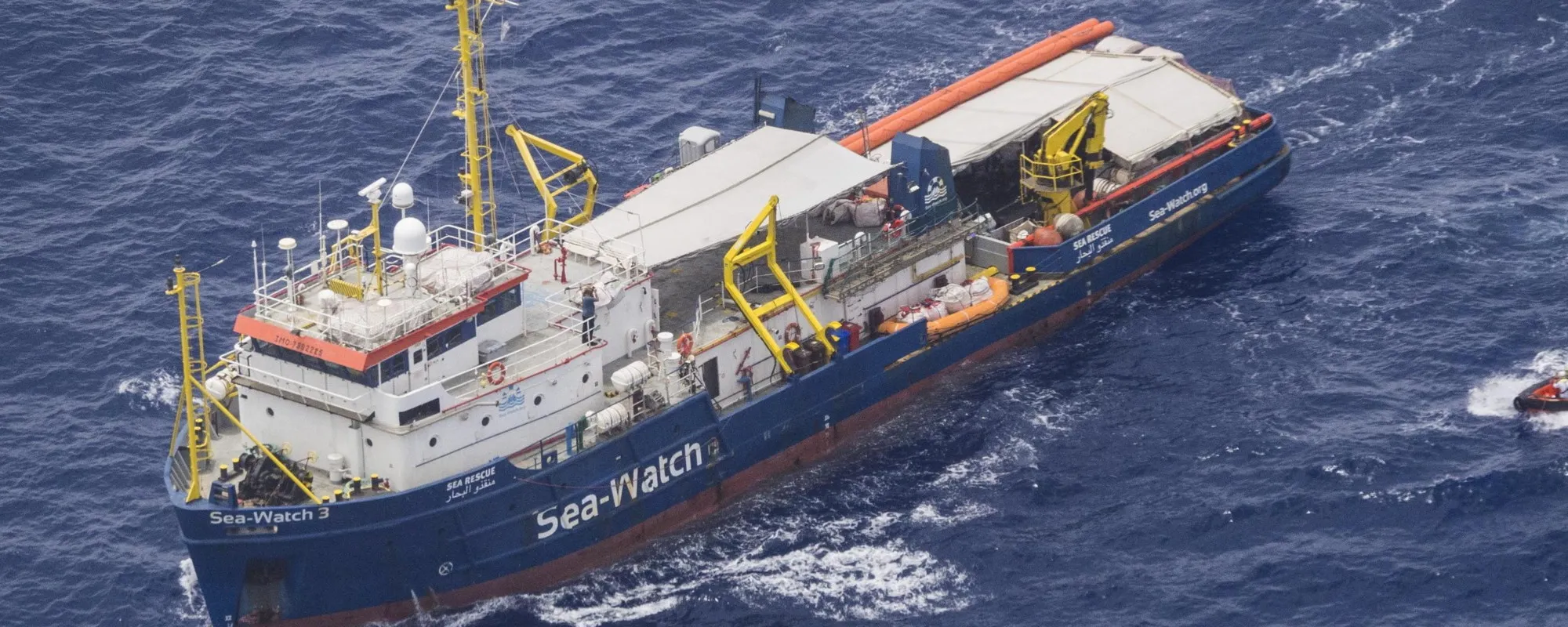 Le Ong puntano la Sicilia: ecco cosa sta succedendo in mare