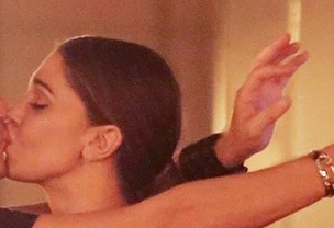 Belen Rodriguez, il bacio in bocca nel cuore della notte che fa impazzire Iannone: chi è il fortunato