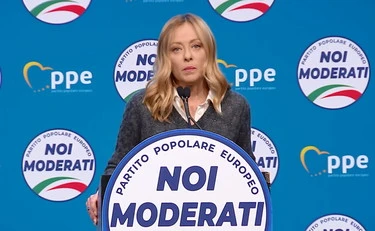 Giorgia Meloni, "non per costrizione o per battere qualcuno": sinistra azzerata
